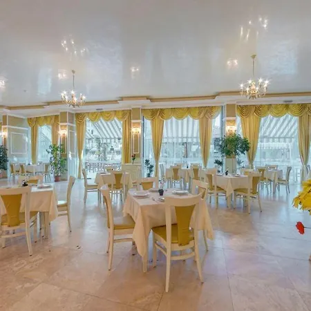 호텔 Mena Palace 써니비치