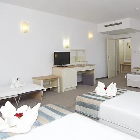 Hotel Mena Palace